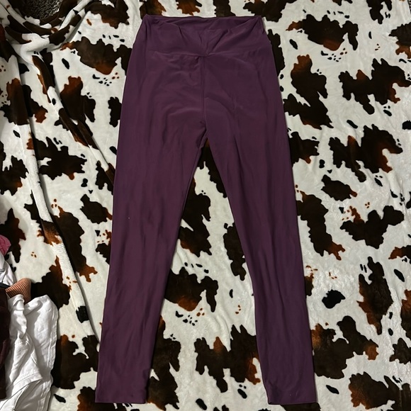 Women’s one size leggings. Both for $8. - Picture 1 of 3